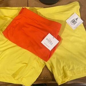 Sexy-Basic 24/7 Anywhere pair of shorts